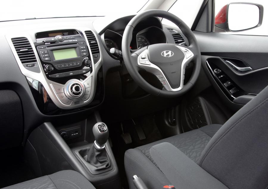 Hyundai ix20 2010 года  (UK) (фото 19 из 31)